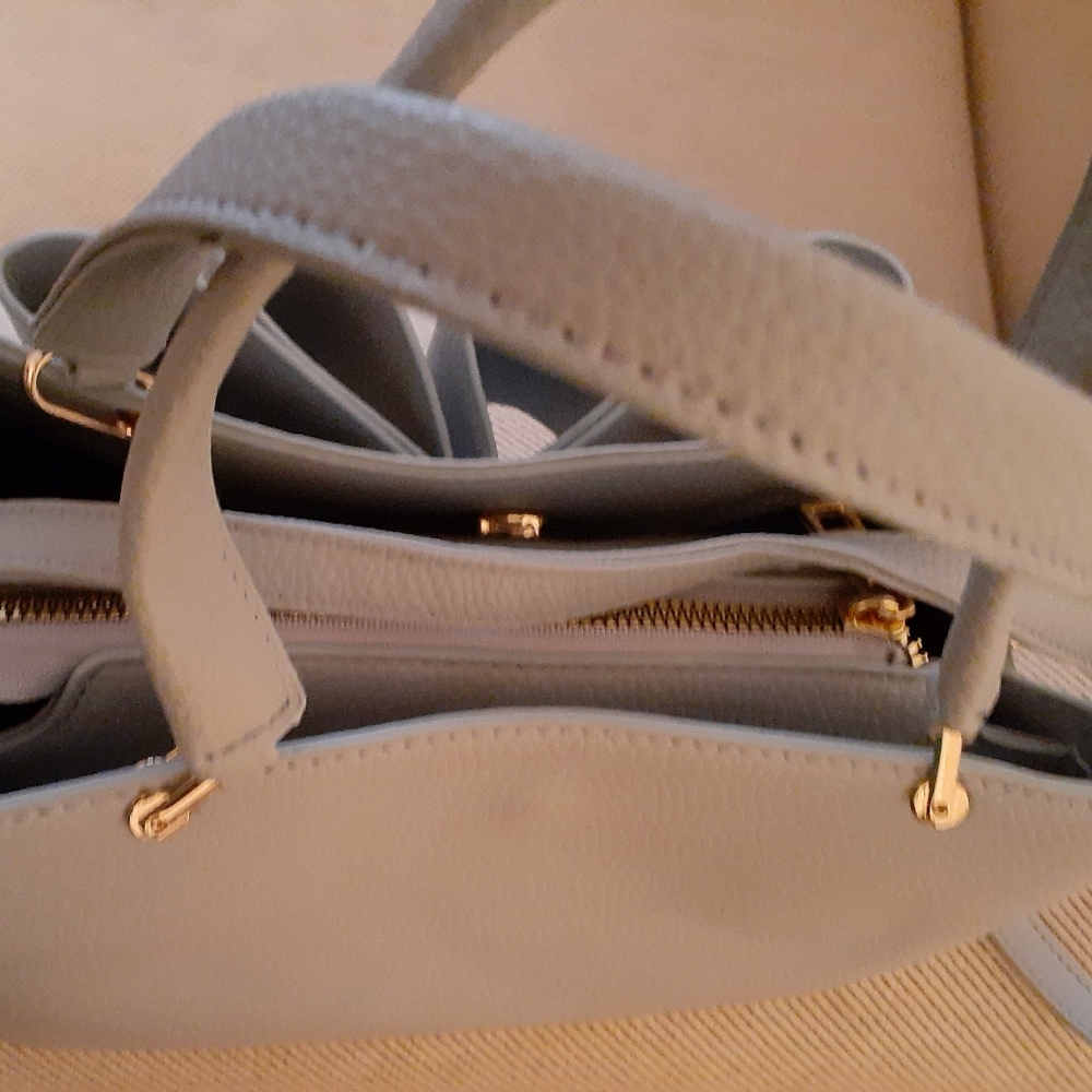 Blue Handbag - Picture 3 of 4